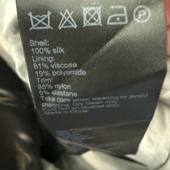 All Saints Harlow Neluwa Tropical Print 100% Silk Bomber Jacket Size L - Picture 6 of 6